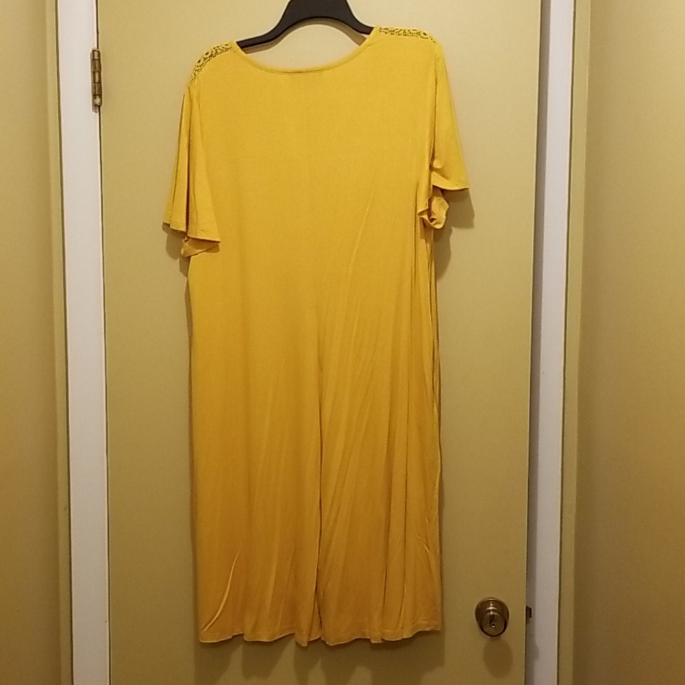 🌻NWT🌻CROCHET-YOKE A-LINE DRESS - Picture 2 of 2